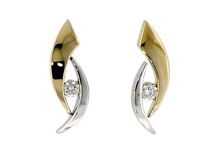 B055-26668: EARRINGS .14 TW