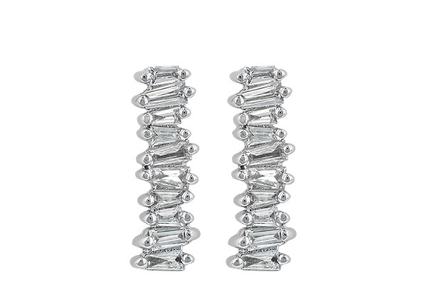 B245-22177: EARR .21 TW BAGUETTES