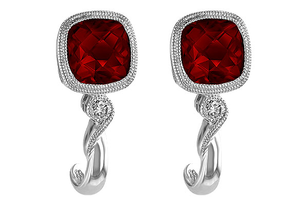 C238-89440: EARRINGS 2.36 GARNET 2.40 TGW