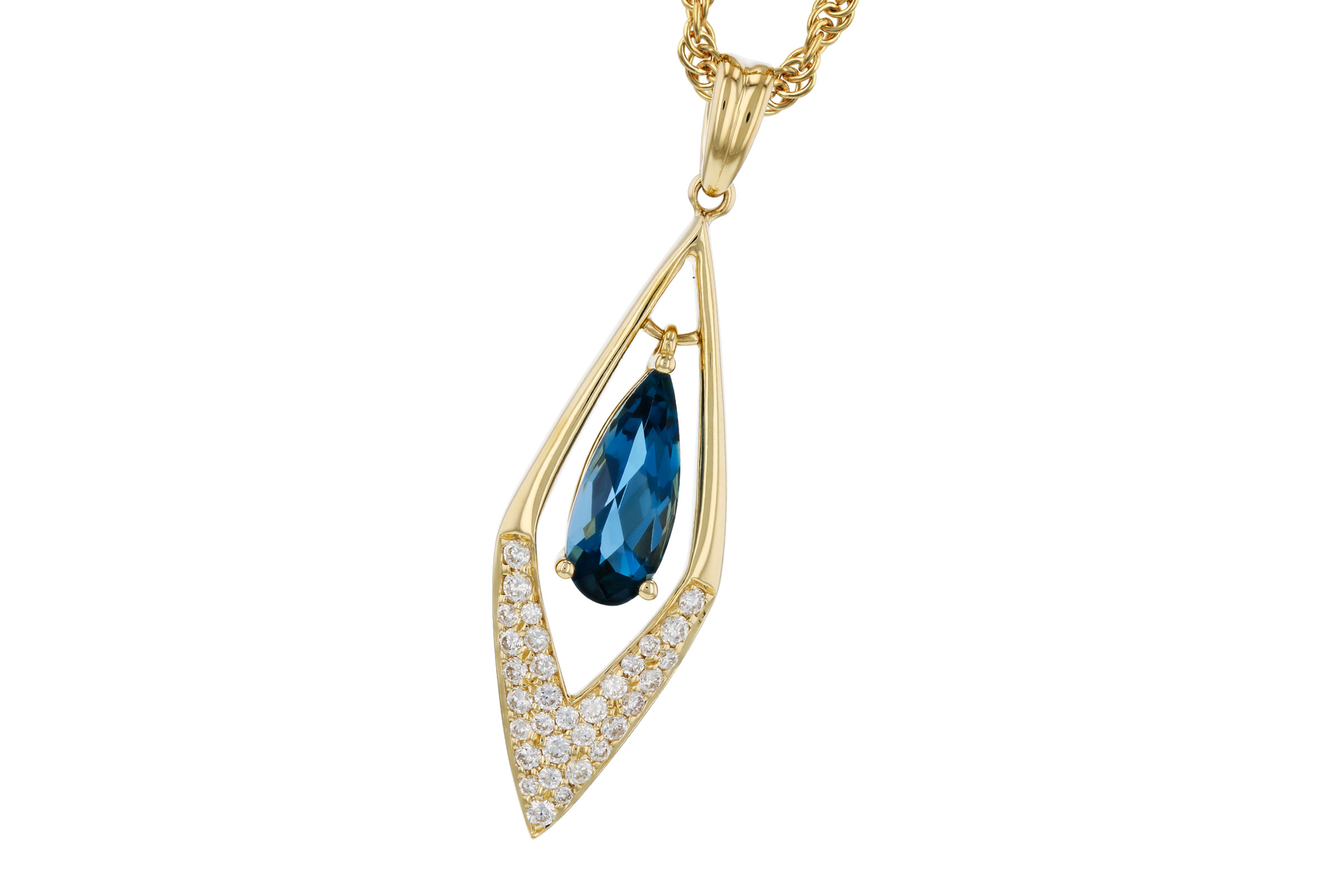 D330-65758: NECK .85 LONDON BLUE TOPAZ 1.02 TGW (10x4MM LBT)