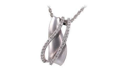 E238-85767: NECKLACE .28 TW
