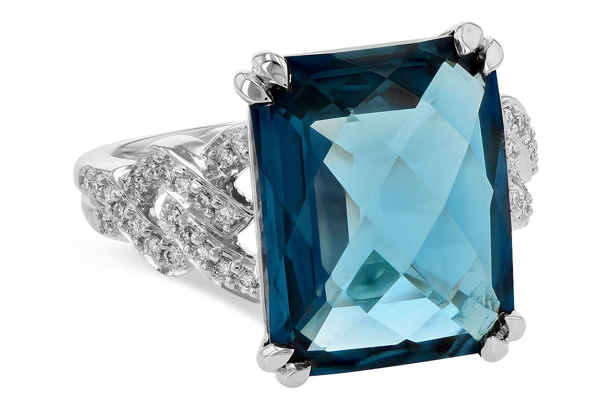 F245-18522: LDS RG 9.40 LONDON BLUE TOPAZ 9.60 TGW (15x12MM)