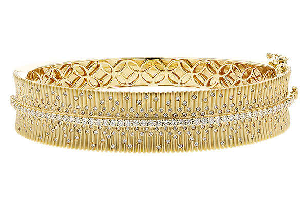 G239-73058: BANGLE BRACELET 1.94 TW (54x63 MM)