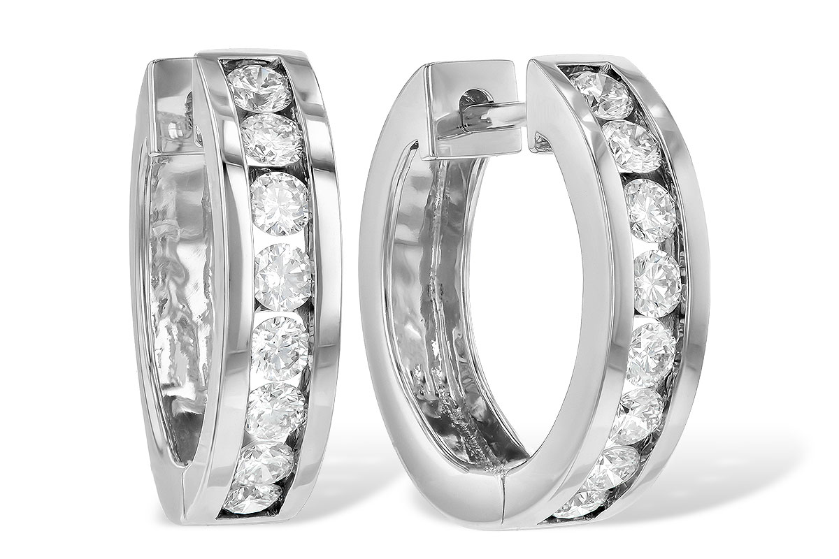 M240-66649: EARRINGS 1 CT TW